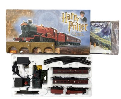 Lot 14 - A boxed Hornby Harry Potter Hogwarts Express...