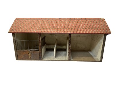 Lot 129 - An early 19th century scratchbuilt horse stable.