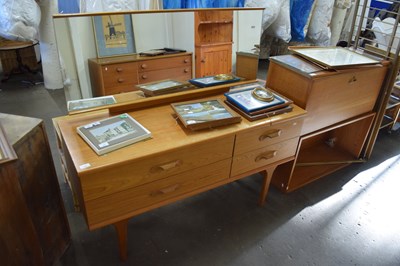 Lot 725 - AUSTIN SUITE DRESSING TABLE WITH MIRROR