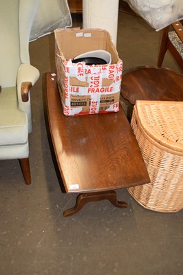 Lot 769 - OAK COFFEE TABLE