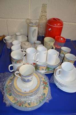 Lot 28 - Mixed Lot: Various assorted tea and coffee...
