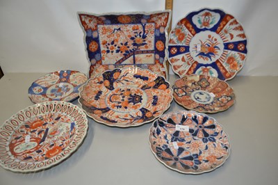 Lot 170 - Mixed Lot: Various Japanese Imari plates and...