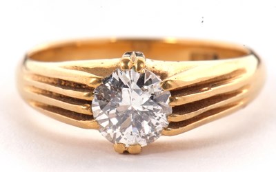 Lot 363 - An 18ct single stone diamond ring, the round...