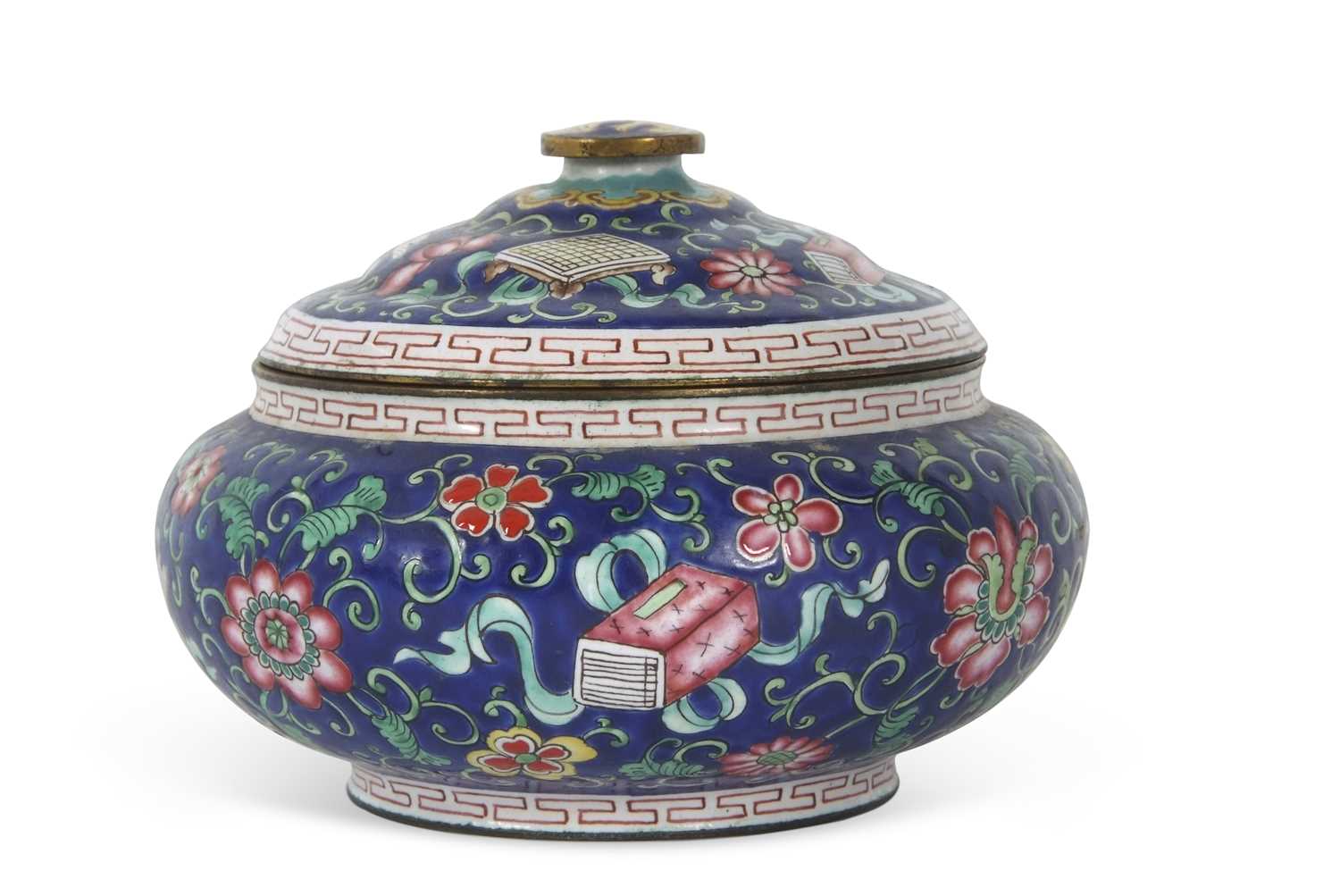 Lot 212 - A late 19th/early 20th Century Cloisonne box...