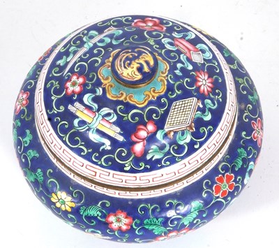 Lot 212 - A late 19th/early 20th Century Cloisonne box...