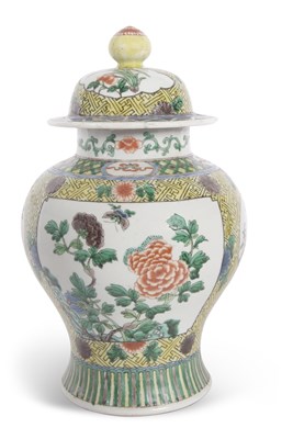 Lot 130 - A 19th Century Chinese porcelain famille vert...