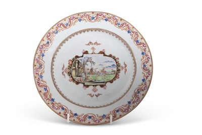 Lot 132 - A early 18th Century Chinese porcelain plate,...