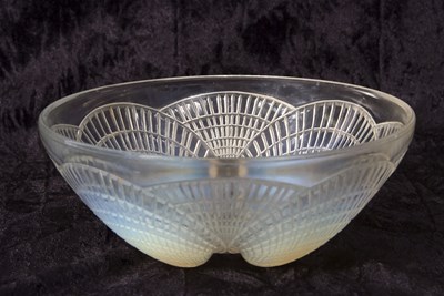 Lot 20A - A 1930's Lalique bowl in the Coquilles pattern...