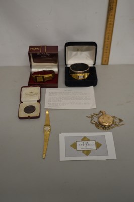 Lot 125 - Mixed Lot: Boxed ladies Rotary wristwatch, a...