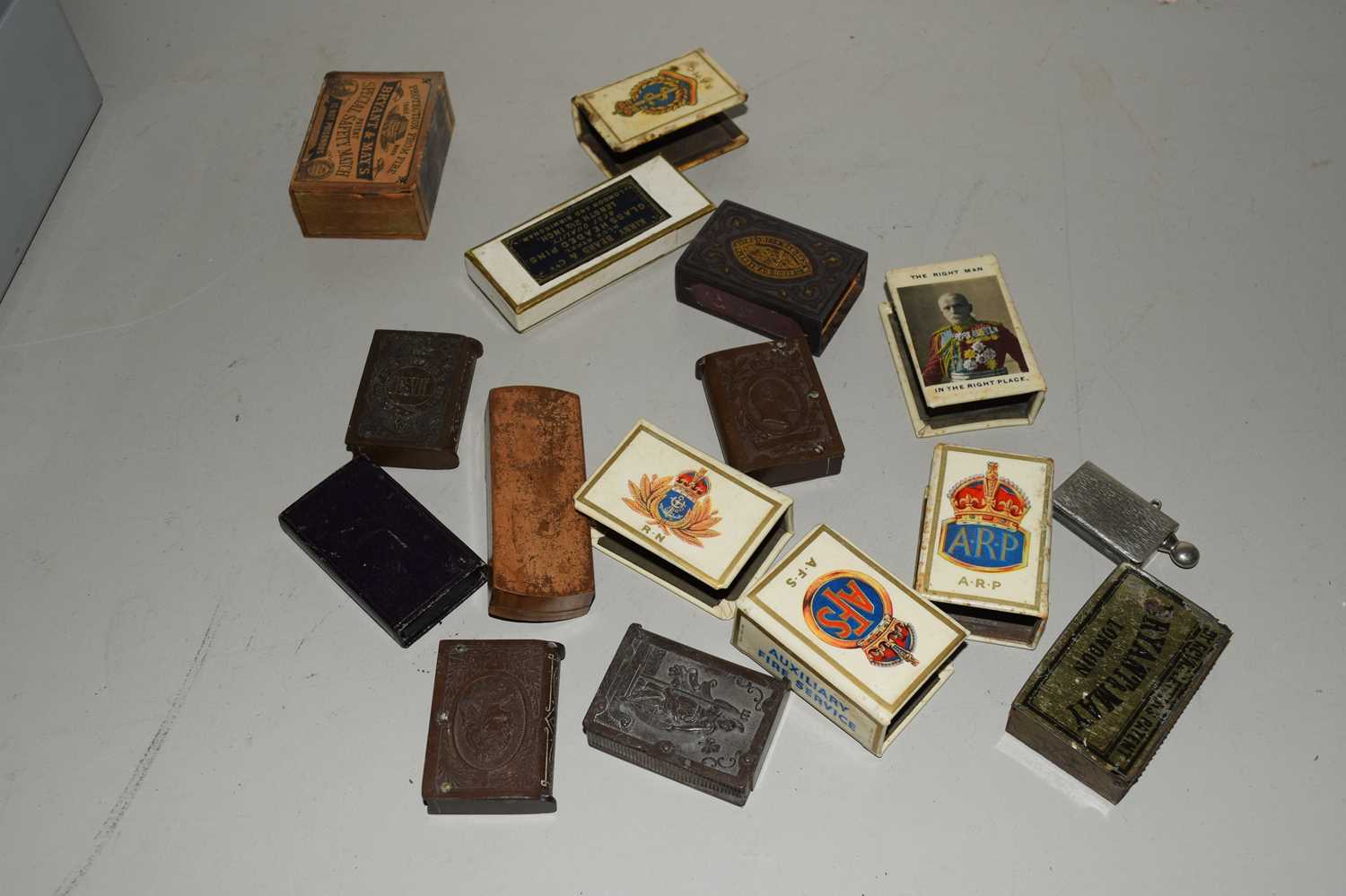 Lot 140 - COLLECTION OF VARIOUS MATCHBOXES AND HOLDERS