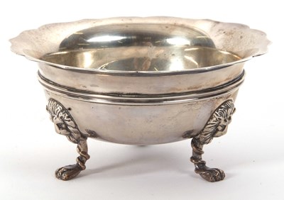 Lot 3 - A Edward VII silver sugar bowl of plain round...