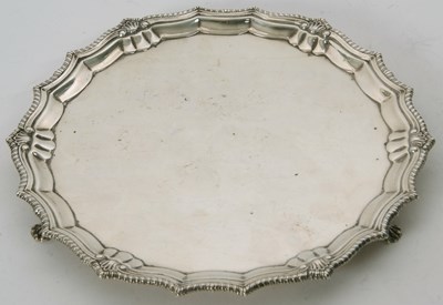 Lot 43 - An Elizabeth II silver card salver of shaped...