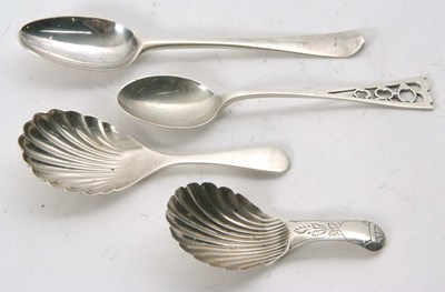 Lot 68 - Mixed Lot: A Georgian caddy spoon, having an...