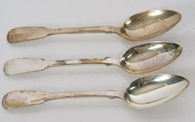 Lot 111 - Three George IV silver fiddle pattern dessert...