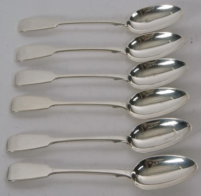 Lot 136 - Set of six Victorian fiddle pattern dessert...