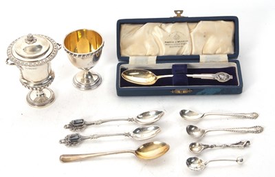 Lot 169 - Mixed Lot: A small George V silver campana...