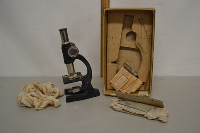 Lot 76 - Vintage students microscope