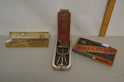 Lot 120 - Vintage cased glass ear syringe and a Rolls razor