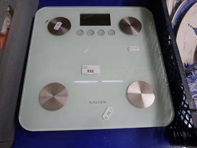 Lot 532 - A pair of Salter bathroom scales