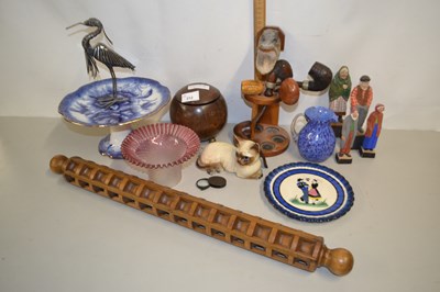 Lot 212 - Mixed Lot: Tobacco pipes and stands, various...