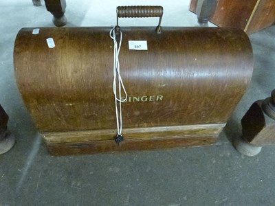 Lot 807 - Singer sewing machine, cased