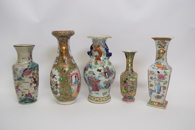 Lot 16 - Group of late 19th century Cantonese porcelain,...
