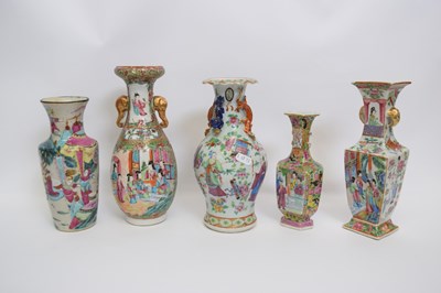 Lot 16 - Group of late 19th century Cantonese porcelain,...