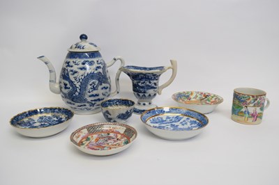 Lot 19 - Group of Chinese blue and white porcelains...
