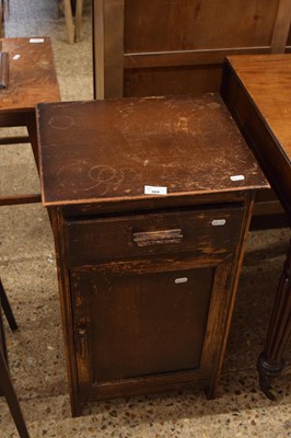 Lot 304 - Early 20th Century oak veneered bedside cabinet