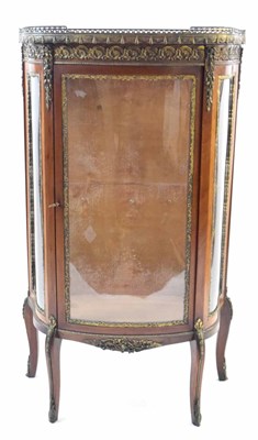 Lot 305 - French late 19th or early 20th century bow...