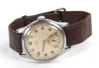 Lot 302 - A vintage Omega gents wristwatch, the watch...