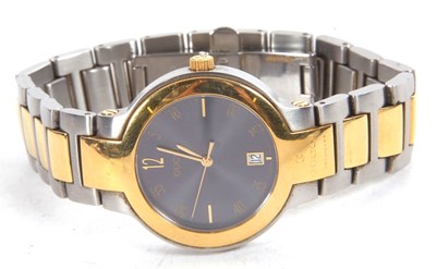 Lot 308 - A Gucci quartz wristwatch with a stainless...