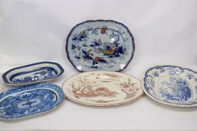 Lot 84 - Group of pearlware and pottery serving dishes,...