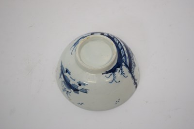 Lot 102 - Lowestoft tea bowl circa 1780 with blue and...