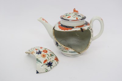 Lot 115 - Group of 18th century English porcelains...