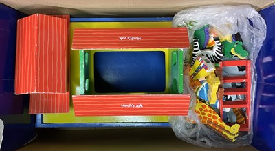 Lot 142 - A boxed wooden Noah's Ark playset