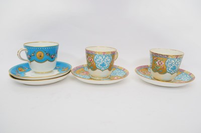 Lot 123 - Group of late 19th century English porcelain...