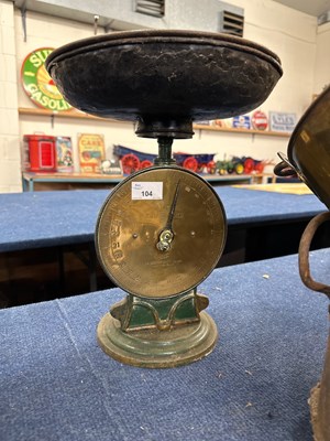 Lot 104 - A vintage brass faced Salters family scales,...