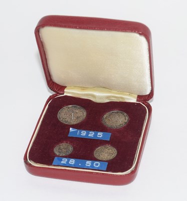 Lot 110 - George V 1925 cased Maundy money set