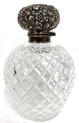 Lot 210 - Edward VII spherical faceted cut glass scent...