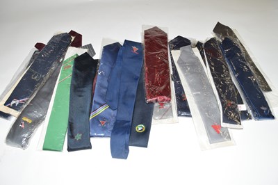 Lot 209 - Large collection of various snooker and...