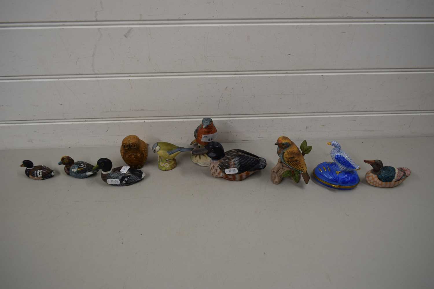 Lot 64 - COLLECTION OF VARIOUS MODEL BIRDS TO INCLUDE A...
