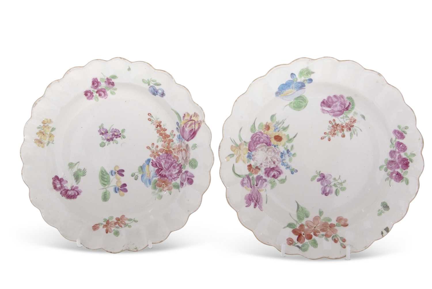 Lot 74 - A pair of Worcester plates c.1770 with floral...