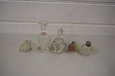 Lot 112 - COLLECTION OF GLASS SCENT BOTTLES