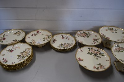 Lot 161 - EARLY 20TH CENTURY FLORAL DECORATED DESSERT...