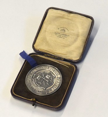 Lot 123 - 20th Century cased silver Peterborough...