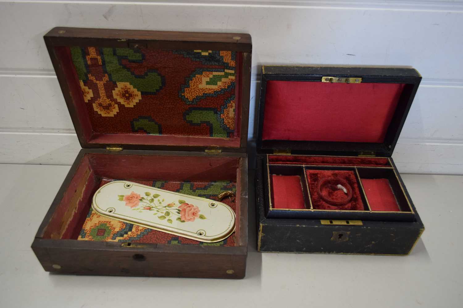 Lot 167 - TWO VINTAGE JEWELLERY BOXES