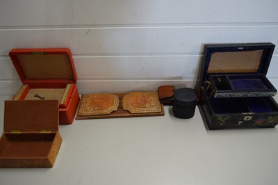 Lot 171 - MIXED LOT VINTAGE JEWELLERY BOXES, LEATHER...