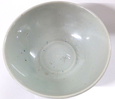 Lot 261 - A Chinese porcelain bowl with a Ming style...