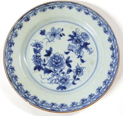 Lot 262 - An 18th Century Chinese porcelain plate with a...